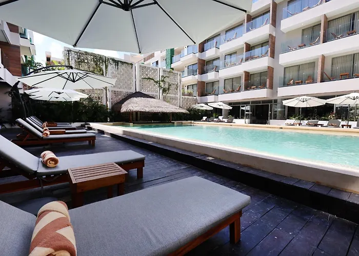 Hotel By Ihg 4*