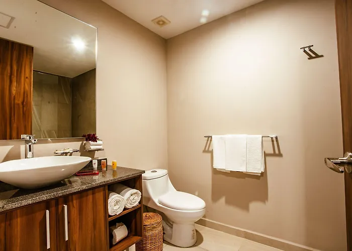 Hotel By Ihg