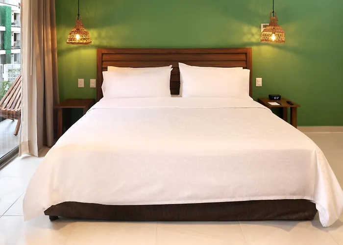 By Ihg Hotel 4*