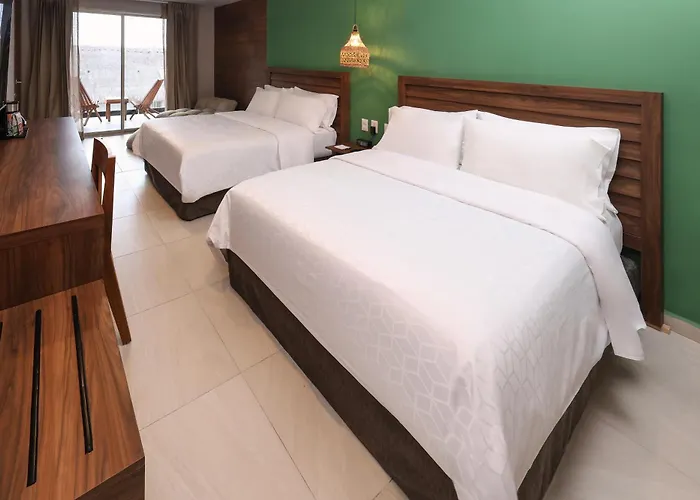 By Ihg Hotel 4*