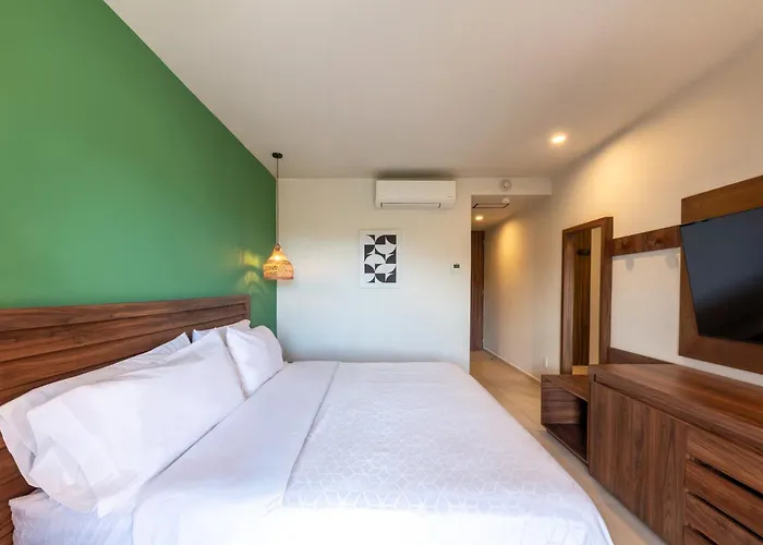 By Ihg