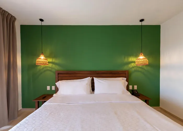 By Ihg Hotel 4*