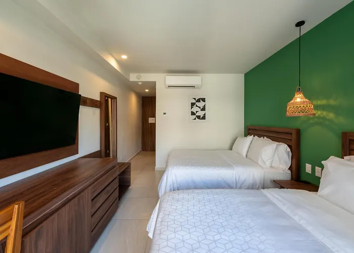 By Ihg Tulum
